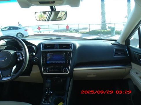 Used 2018 Subaru Outback 2.5i Limited image 16