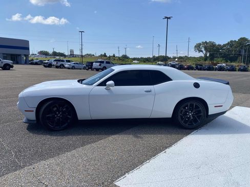 Used 2021 Dodge Challenger GT w/ Blacktop Package RWD image 4