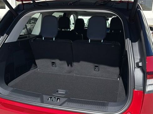 New 2025 Lincoln Aviator AWD image 14