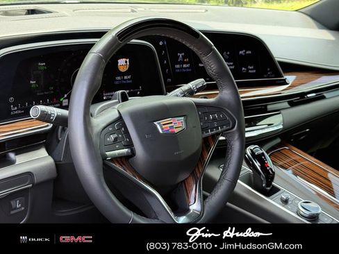 Used 2024 Cadillac Escalade Premium Luxury RWD image 16