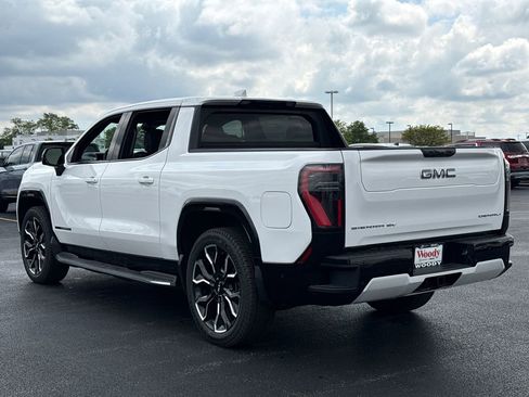 New 2025 GMC Sierra EV Denali image 8