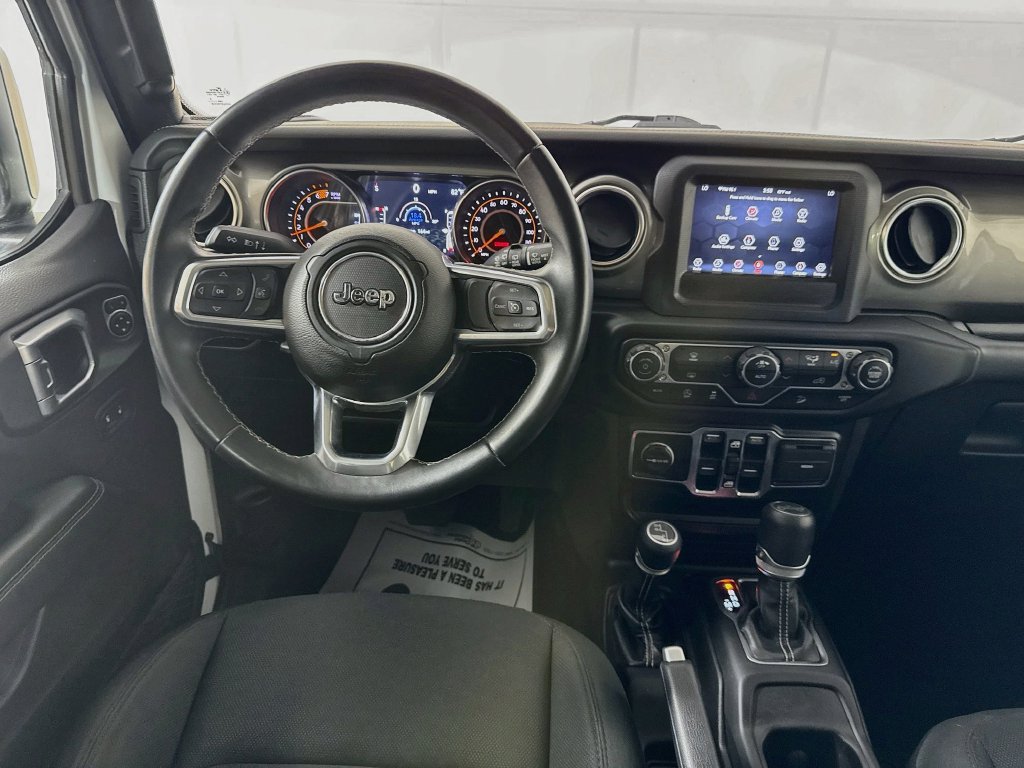 Used 2019 Jeep Wrangler Unlimited Sahara AWD/4WD image 27