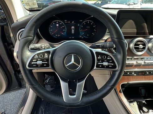Used 2022 Mercedes-Benz GLC 300 4MATIC image 27