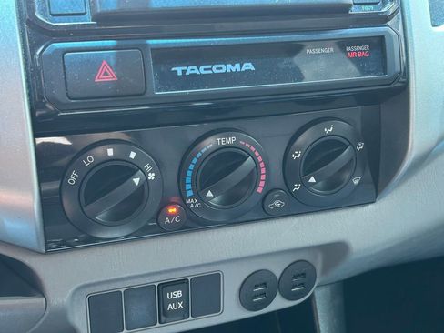 Used 2015 Toyota Tacoma 4x4 Double Cab w/ TRD Sport Package image 28