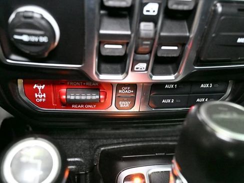 Used 2021 Jeep Gladiator Rubicon AWD/4WD image 42