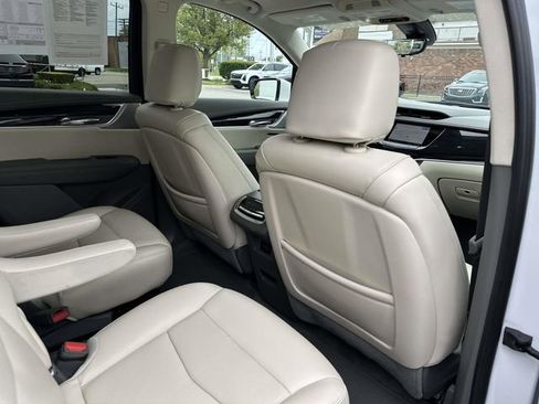 Certified 2024 Cadillac XT6 Premium Luxury w/ Technology Package AWD/4WD image 25