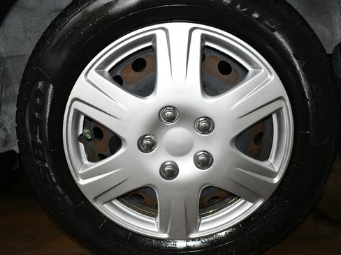 Used 2009 Nissan Versa 1.8 S w/ PWR Pkg image 68