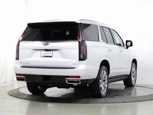 Used 2023 Cadillac Escalade Premium Luxury w/ LPO, Radiant Package image 8