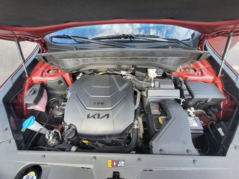 Used 2023 Kia Telluride EX w/ EX Captain's Chair Package image 10