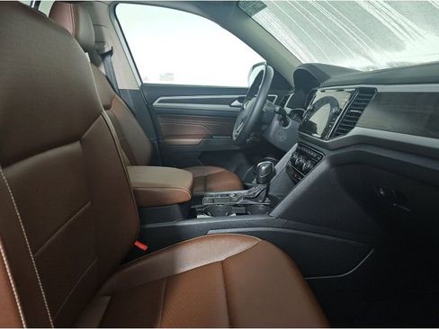 Used 2022 Volkswagen Atlas SE w/ Panoramic Sunroof Package image 15