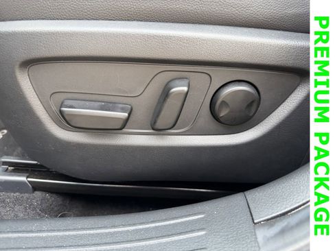 Used 2025 MAZDA CX-50 AWD 2.5 S w/ Premium Package image 26