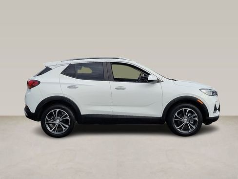 Used 2022 Buick Encore GX Select image 2