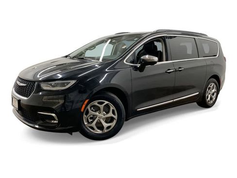 Used 2023 Chrysler Pacifica Limited image 1