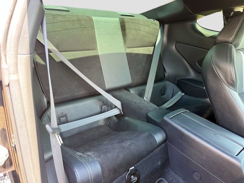 Used 2023 Toyota GR86 Premium w/ ALL Weather Mat Package (TMS) RWD image 25