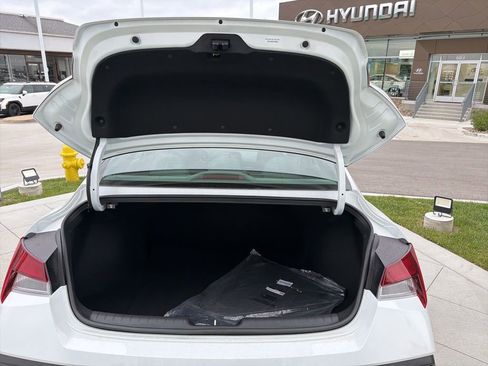 New 2026 Hyundai Elantra Sport FWD image 11