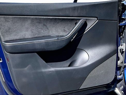 Used 2021 Tesla Model Y Performance AWD/4WD image 9