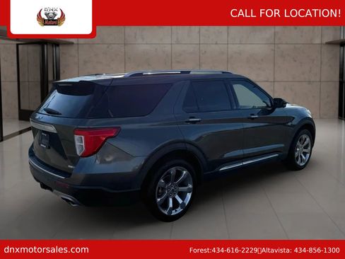 Used 2020 Ford Explorer Platinum w/ Premium Technology Package image 5