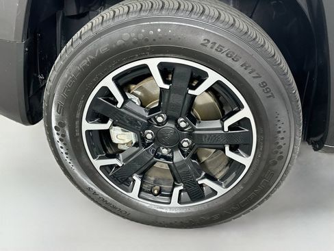 Used 2023 Jeep Renegade Latitude AWD/4WD image 29