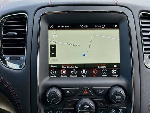 Used 2018 Dodge Durango R/T w/ Technology Group AWD/4WD image 32