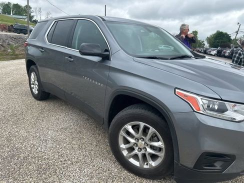 Used 2020 Chevrolet Traverse LS FWD image 6