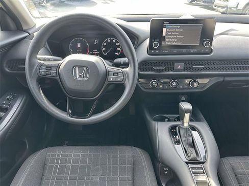 Certified 2025 Honda HR-V LX image 10