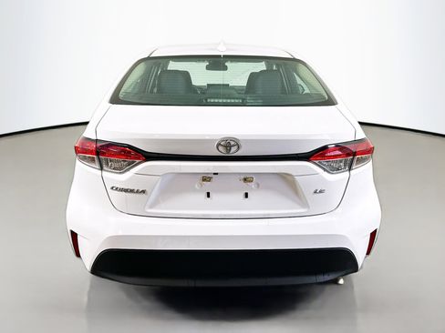 Used 2023 Toyota Corolla LE image 6