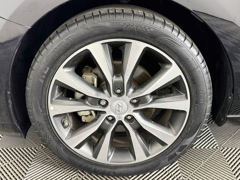 Used 2018 Hyundai Elantra GT FWD image 35