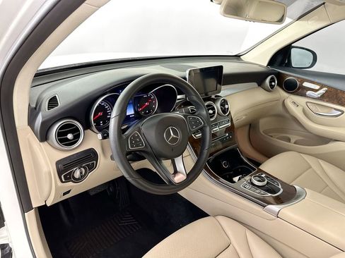Used 2018 Mercedes-Benz GLC 300 image 9