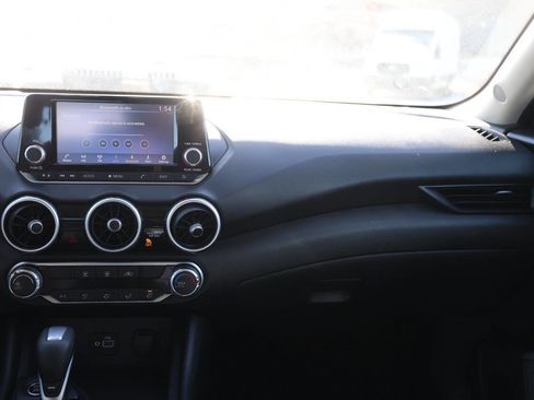Used 2023 Nissan Sentra S image 24