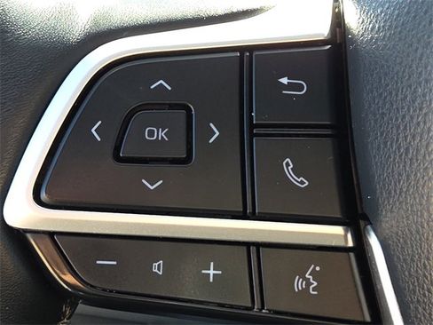 Used 2022 Toyota Highlander Limited image 31