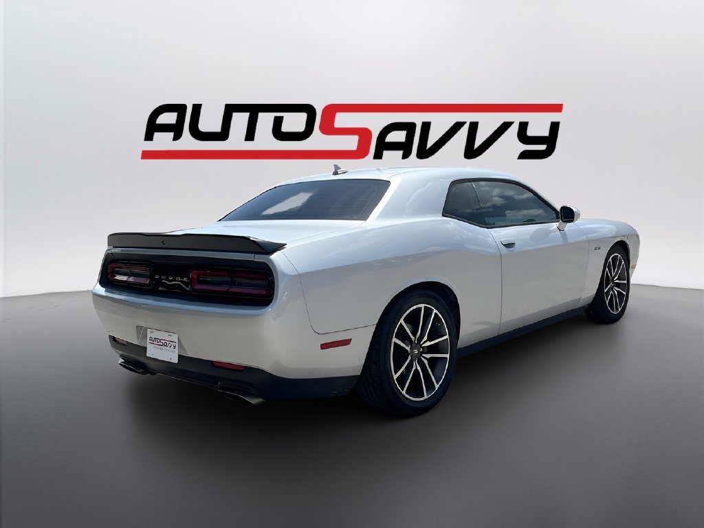 Used 2023 Dodge Challenger R/T RWD image 7