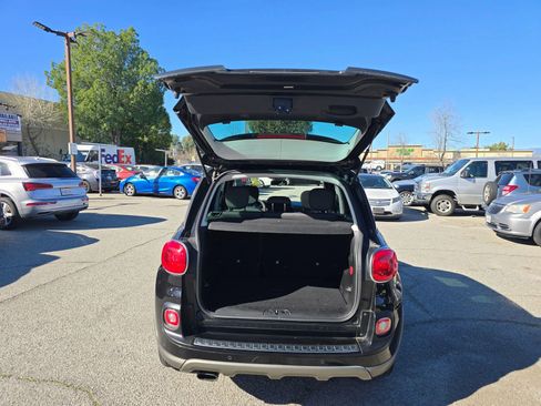 Used 2014 FIAT 500L Trekking w/ Popular Equipment Group image 17