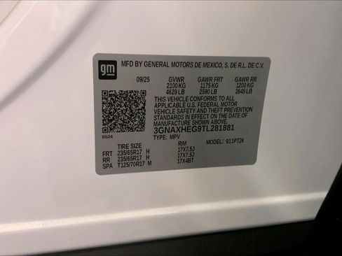 Used 2026 Chevrolet Equinox LT FWD image 32