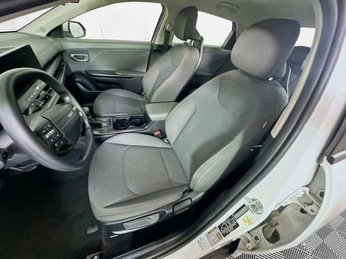 Used 2025 Kia K4 FWD image 13