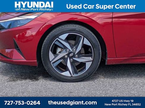 Certified 2023 Hyundai Elantra SEL w/ Convenience Package FWD image 10