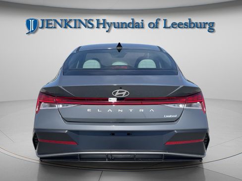 New 2026 Hyundai Elantra Limited image 5