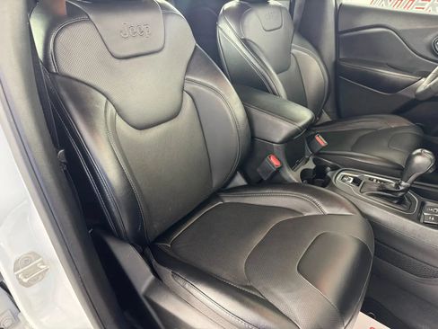 Used 2022 Jeep Cherokee Latitude Lux FWD image 35