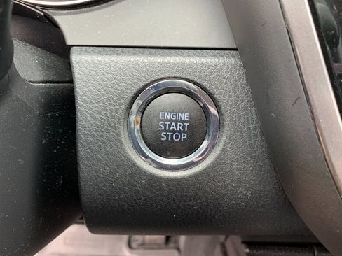 Used 2021 Toyota Camry XSE image 27