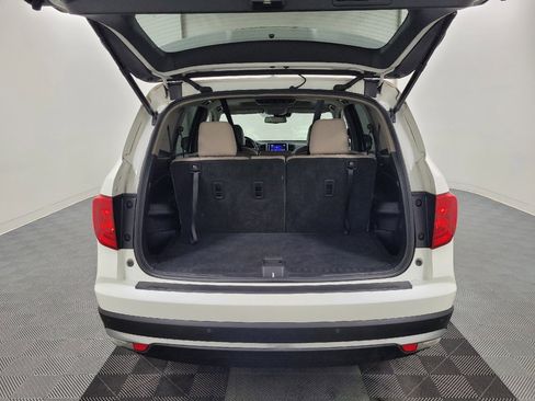 Used 2016 Honda Pilot Touring image 29