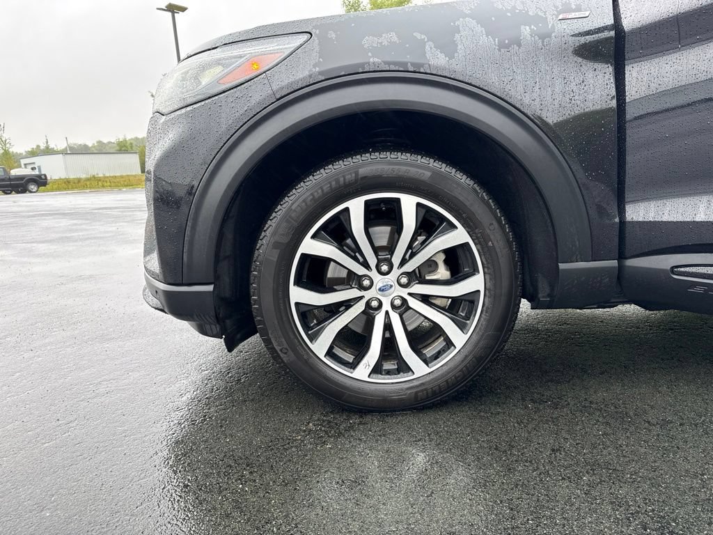 Used 2025 Ford Explorer ST-Line AWD/4WD image 25