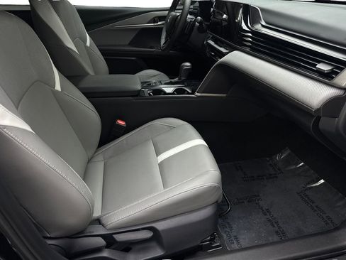 Used 2025 Toyota Camry SE w/ Multimedia Upgrade Package FWD image 45