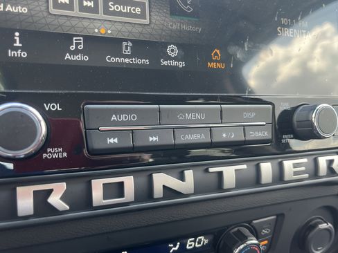 Used 2025 Nissan Frontier SV w/ SV Convenience Package image 28