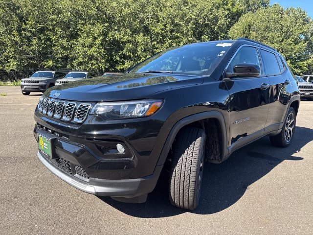 New 2026 Jeep Compass Limited AWD/4WD image 3
