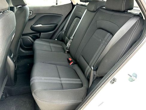 Used 2025 Hyundai Venue SEL FWD image 20