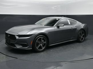 Used 2025 Ford Mustang Coupe RWD video 1