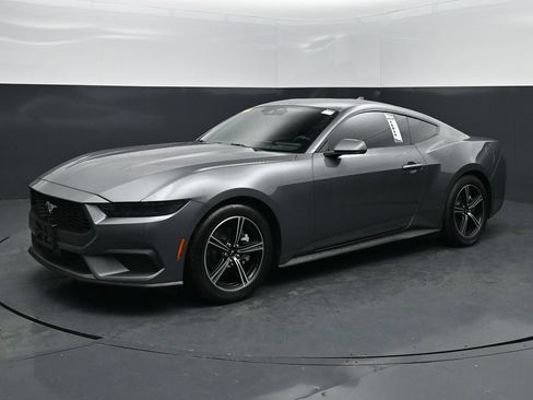 Used 2025 Ford Mustang Coupe RWD image 1
