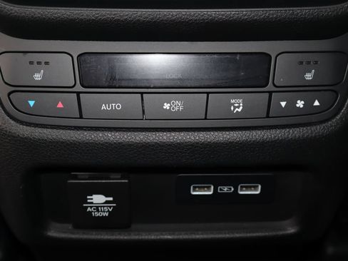 Used 2023 Honda Pilot Elite image 43