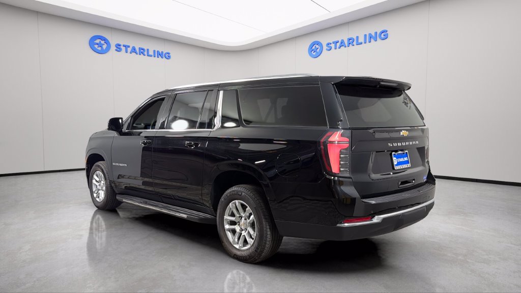 Certified 2026 Chevrolet Suburban LT w/ Comfort Package AWD/4WD image 6