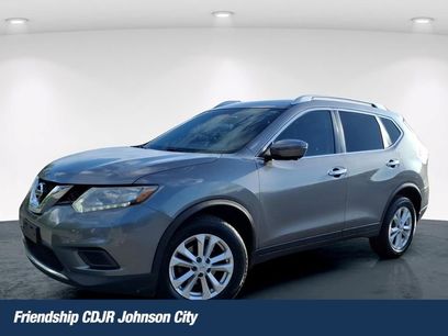 Used 2016 Nissan Rogue SV w/ SV Premium Package