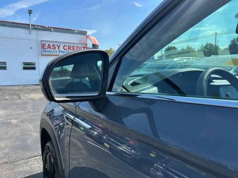 Used 2022 Volkswagen Taos SE image 24